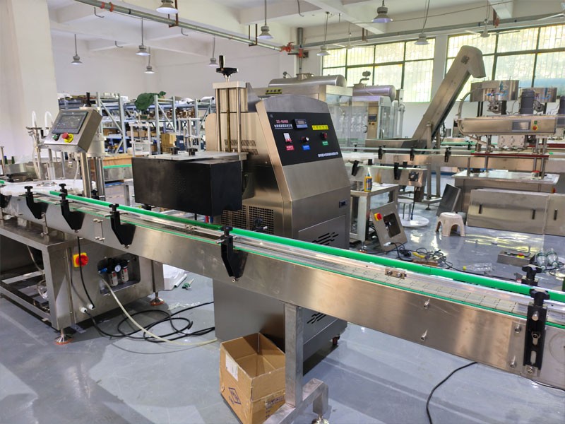 塑料瓶鋁箔封口機(jī)實拍